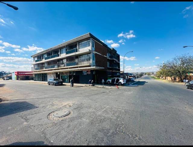 20 BEDROOM HOUSE FOR SALE IN ELSBURG